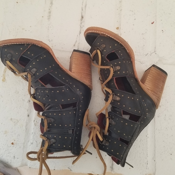 Freebird Brandy Black Leather Handmade Wedges Heels Shoes TRIED ON ONLY - Picture 8 of 12